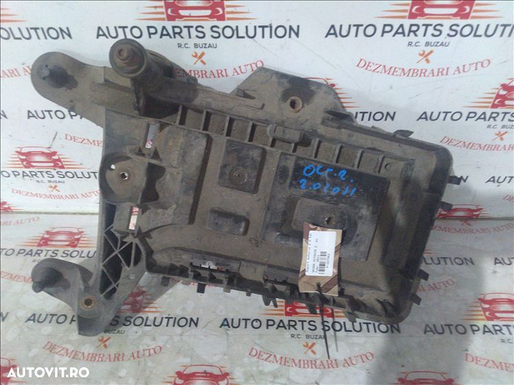 suport baterie 2.0 tdi skoda octavia 2  an fabr. 2011 - 1