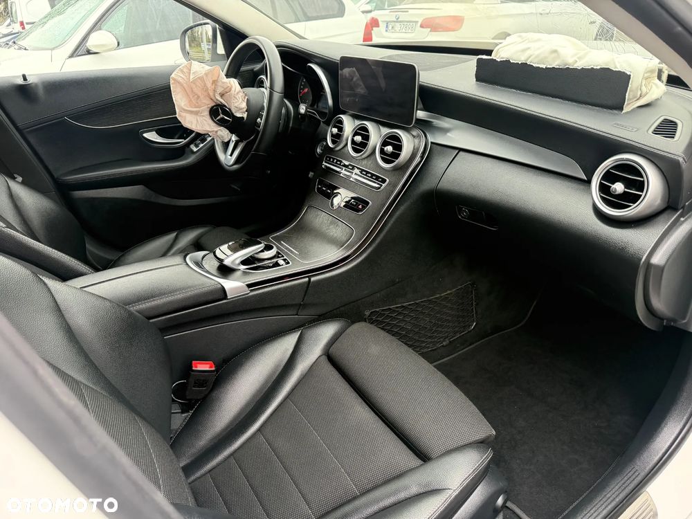 Mercedes-Benz Klasa C 220 d 4Matic 9G-TRONIC Avantgarde - 11