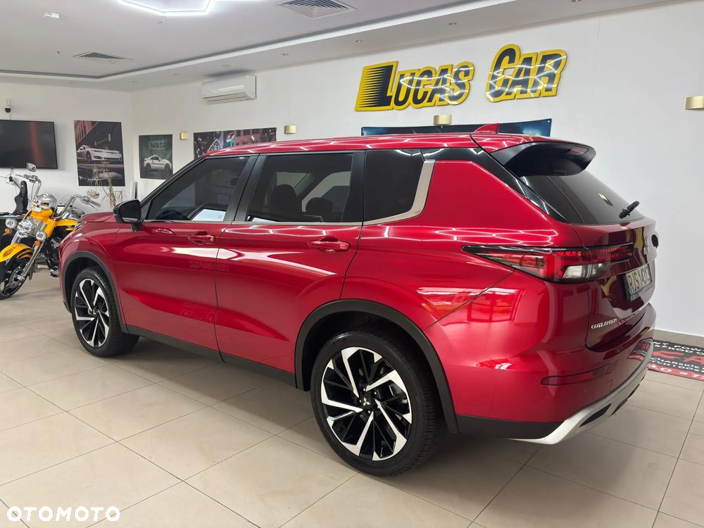 Mitsubishi Outlander - 6