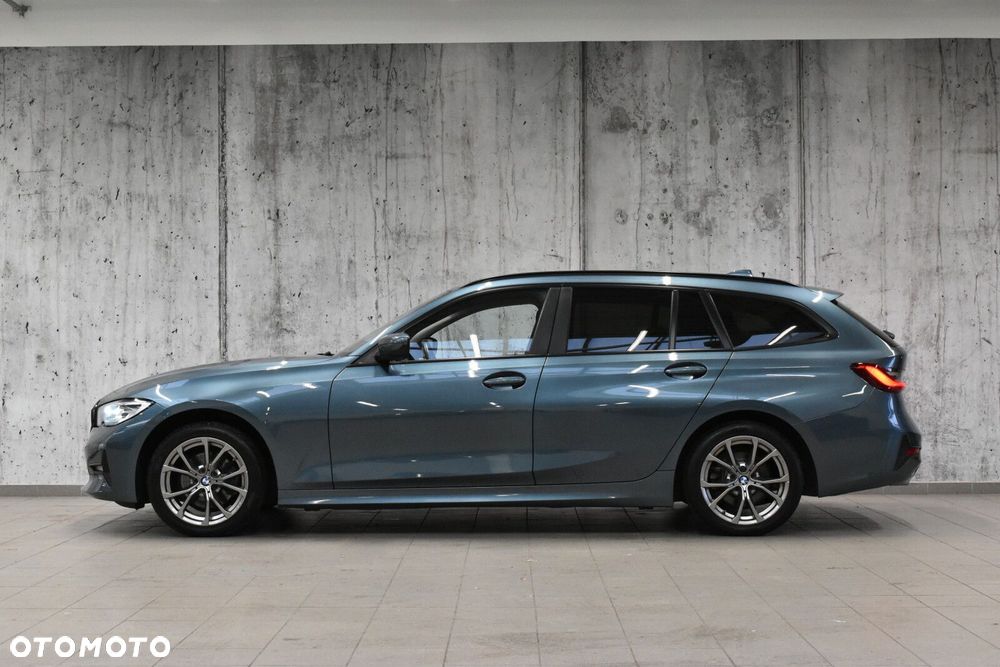 BMW Seria 3 320d xDrive Advantage - 4