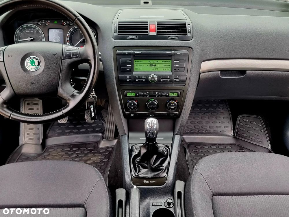 Skoda Octavia 1.6 Elegance - 19
