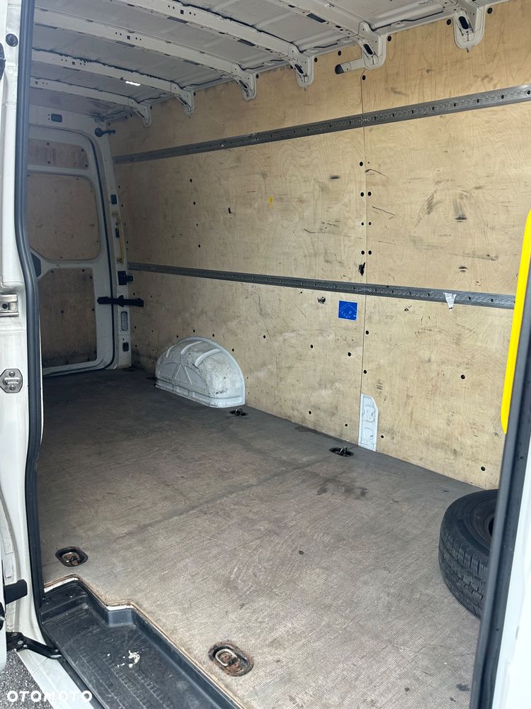 Volkswagen Crafter L3H2 - 15
