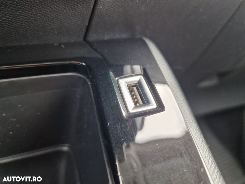 Peugeot 2008 BlueHDi 100 STOP & START Allure - 15