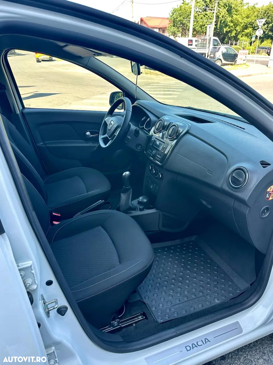 Dacia Logan MCV 1.5 dCi 75 CP Laureate - 11