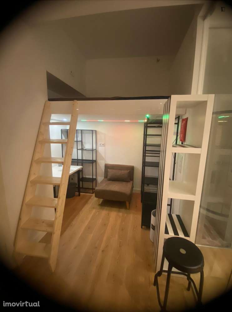 Estúdio - localizado em São Sebastião Lisbon - Grande imagem: 4/9