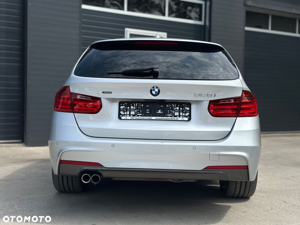 BMW Seria 3 328i Sport Line - 4