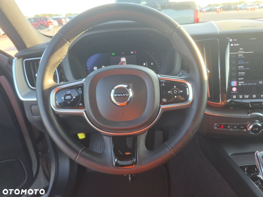 Volvo XC 60 B5 B AWD Ultimate Dark - 8