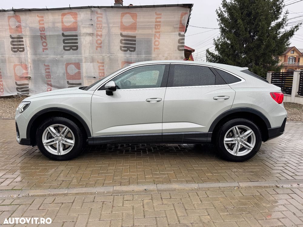 Audi Q3 Sportback 2.0 40 TFSI quattro S tronic Basic - 2