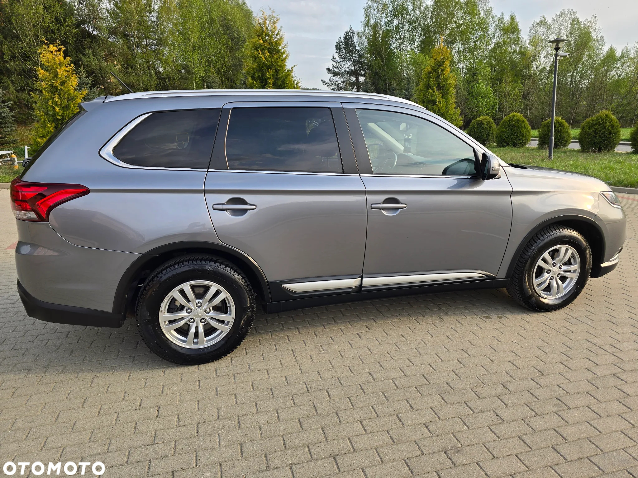Mitsubishi Outlander 2.0 2WD Edition - 14