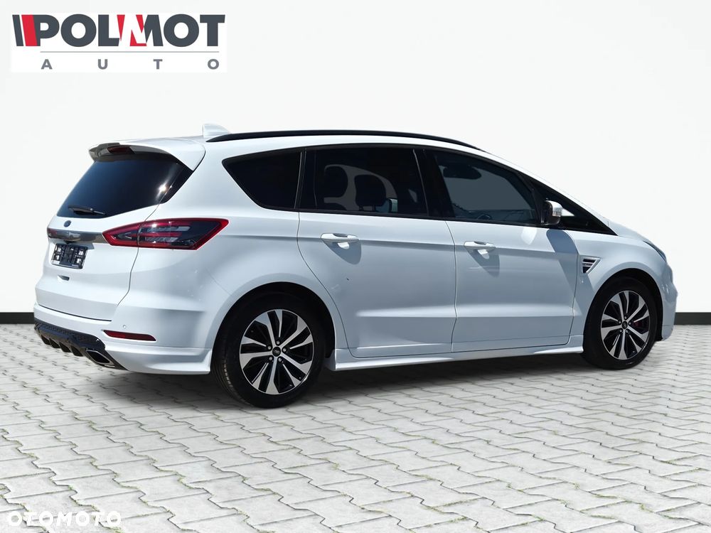 Ford S-Max - 17