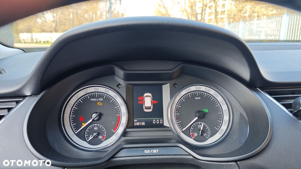 Skoda Octavia 2.0 TDI Drive DSG - 2