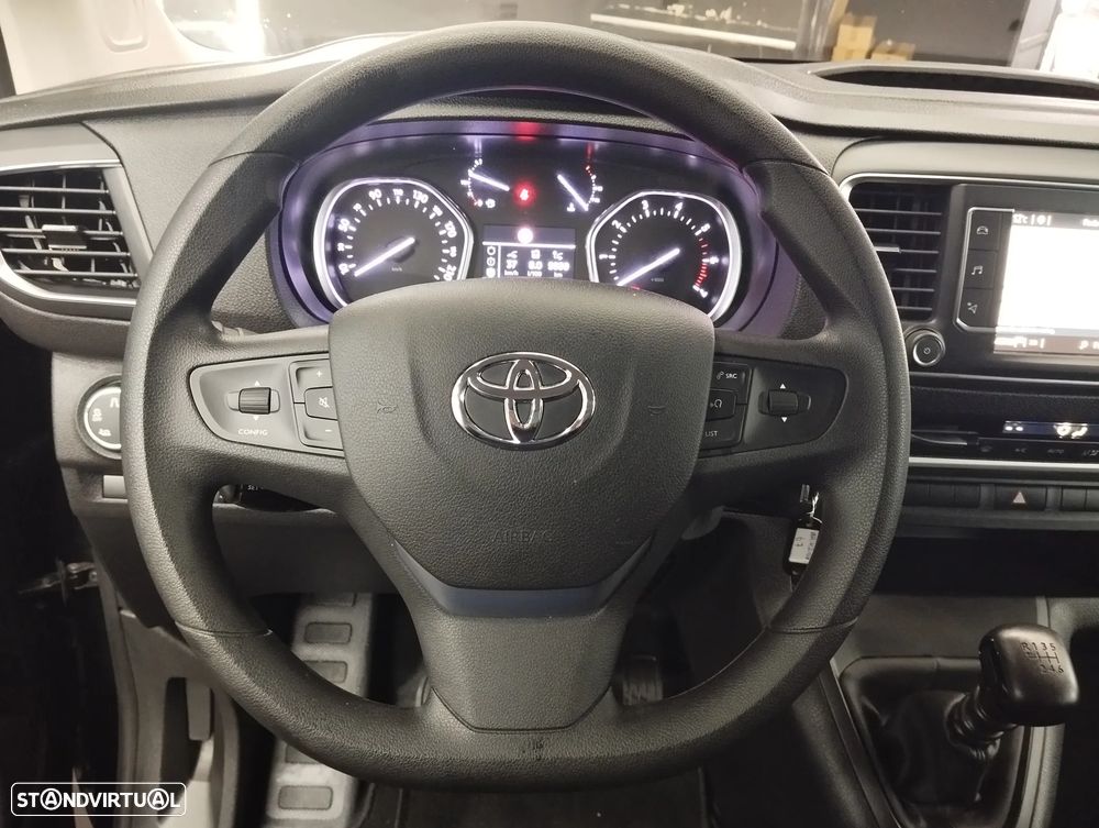 Toyota Proace Verso 1.5 D-4D L2 1.0T Exclusive 9L - 22