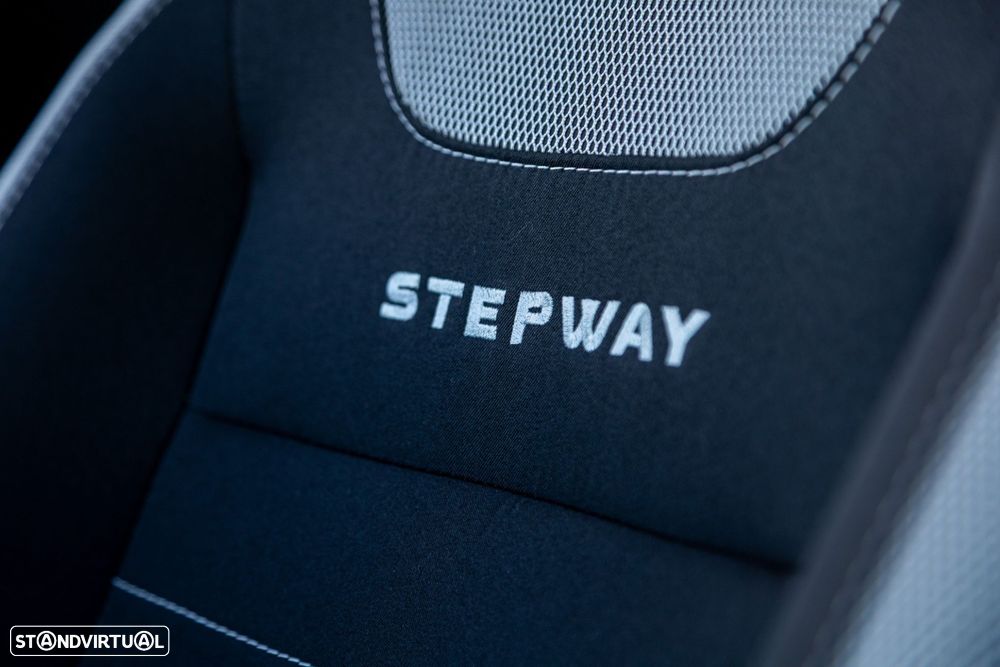 Dacia Sandero 0.9 TCe Stepway - 60