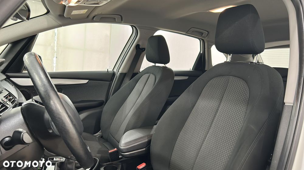 BMW Seria 2 218d Advantage - 17