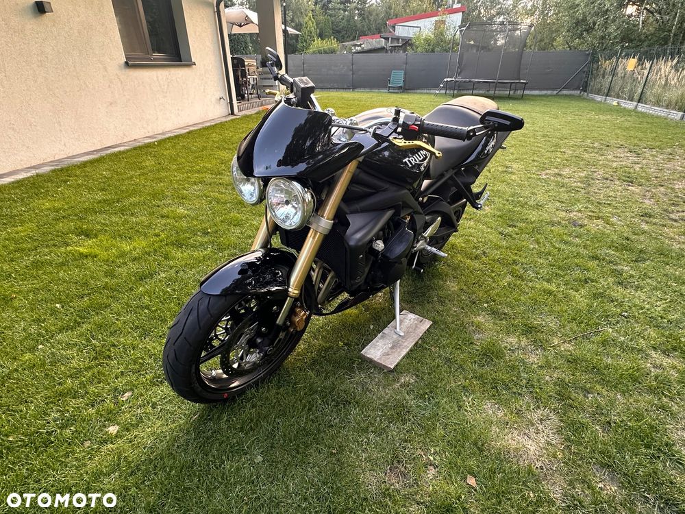 Triumph Street Triple - 7