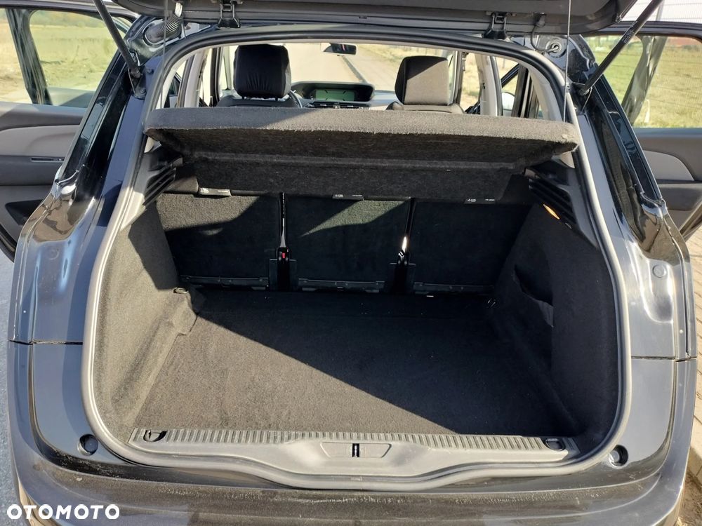 Citroën C4 Picasso - 12