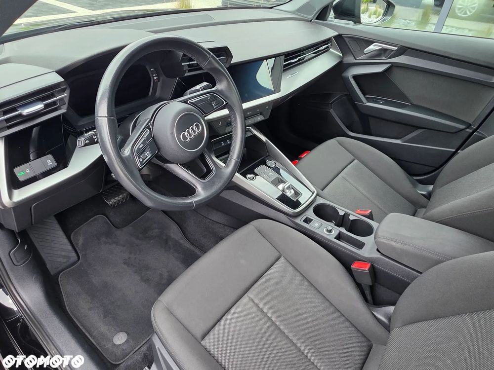 Audi A3 Limousine 30 TFSI mHEV S tronic - 27