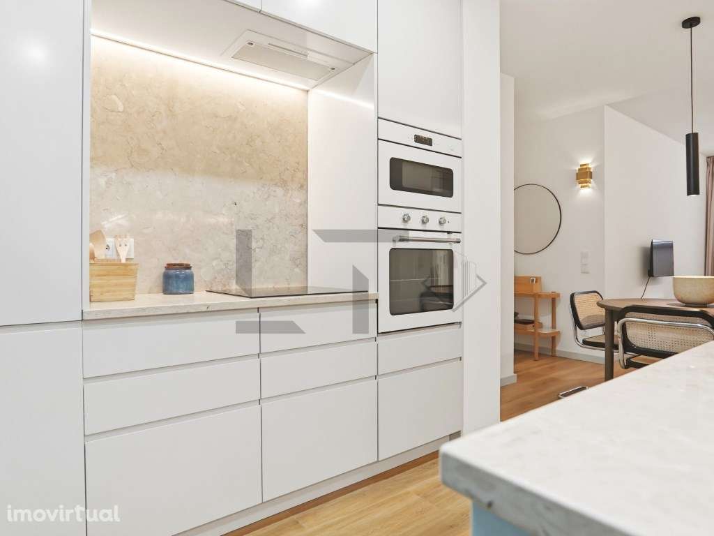 Elegante Apartamento T1 Remodelado com Acabamentos de Excelência e ... - Grande imagem: 3/22