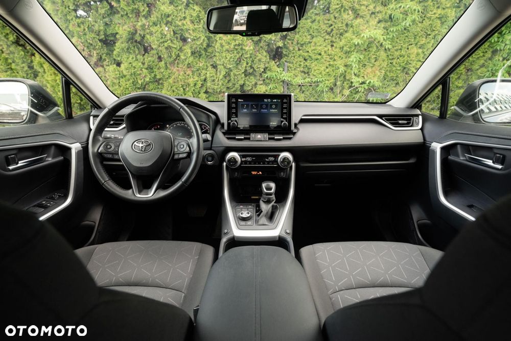 Toyota RAV4 - 11