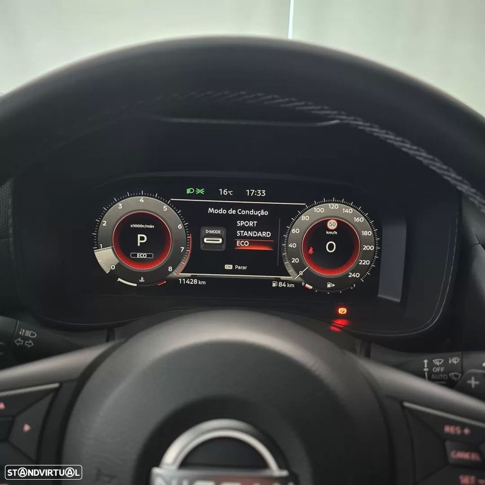 Nissan Juke 1.0 DIG-T N-Connecta NAV. DCT - 32