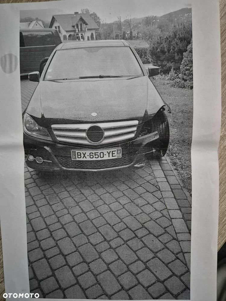 Mercedes-Benz Klasa C 350 CDI DPF (BlueEFFICIENCY) 7G-TRONIC Avantgarde - 11