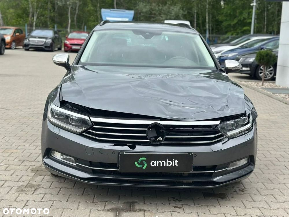 Volkswagen Passat - 2