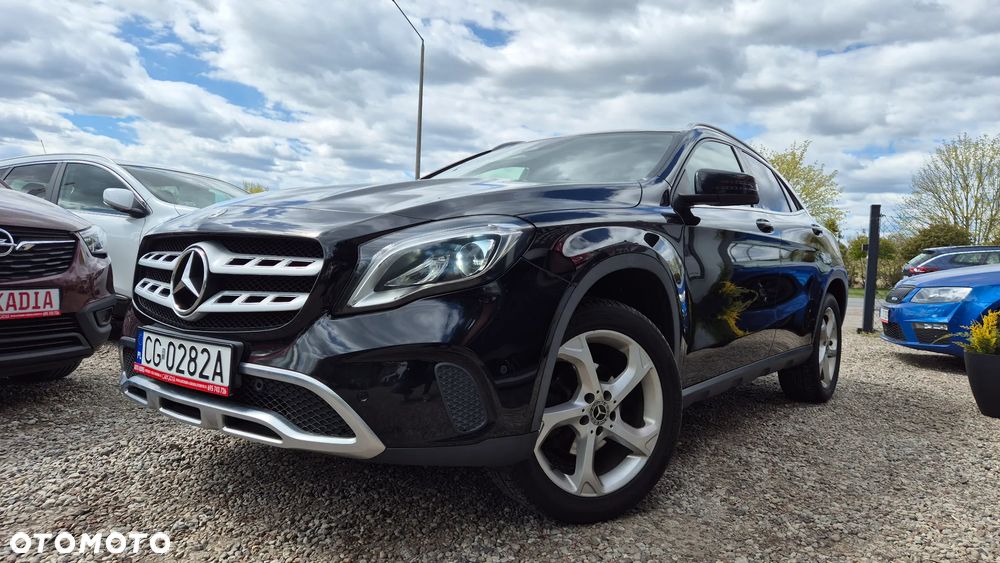 Mercedes-Benz GLA 200 7G-DCT AMG Line - 10