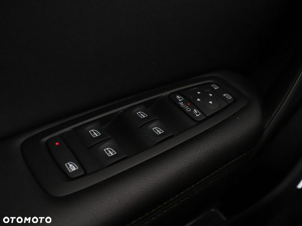 Renault Megane ENERGY TCe 165 EDC BOSE EDITION - 39