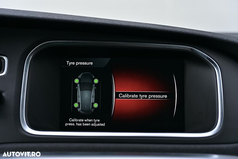 Volvo V40 D3 Geartronic - 26