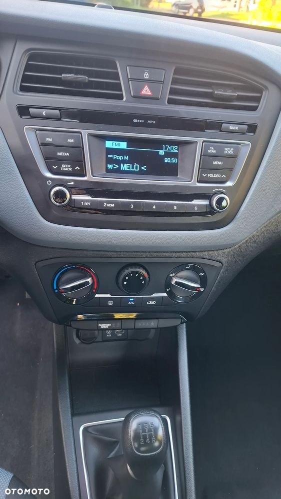 Hyundai i20 1.2 Fifa World Cup Edition - 10