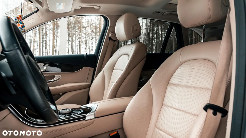 Mercedes-Benz GLC - 16