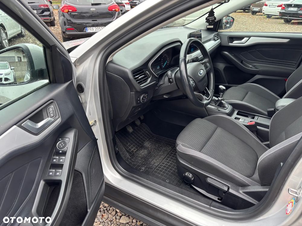 Ford Focus 1.5 EcoBlue Active - 6