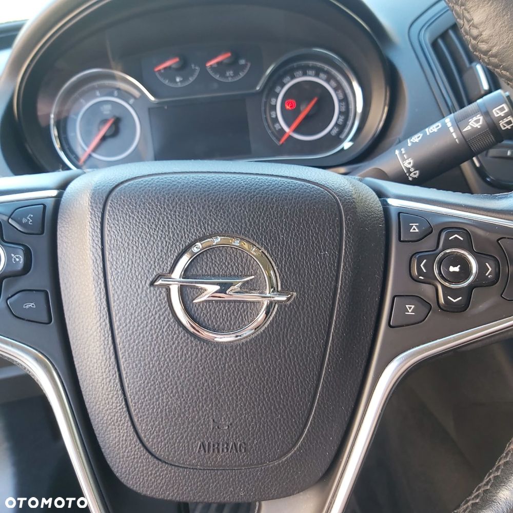 Opel Insignia 2.0 CDTI Cosmo S&S - 9