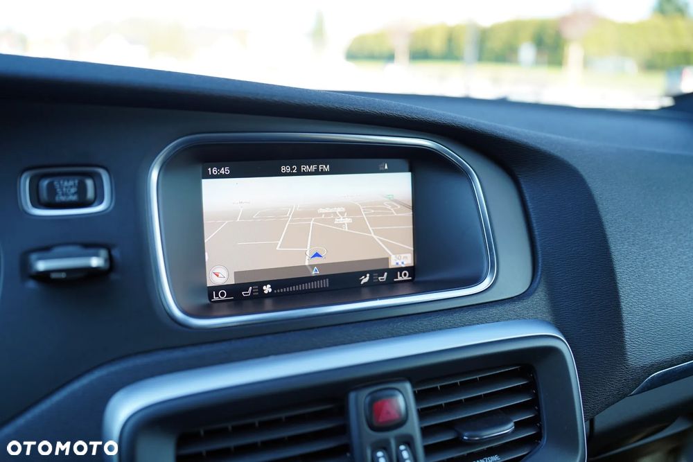 Volvo V40 T4 Geartronic RDesign - 32