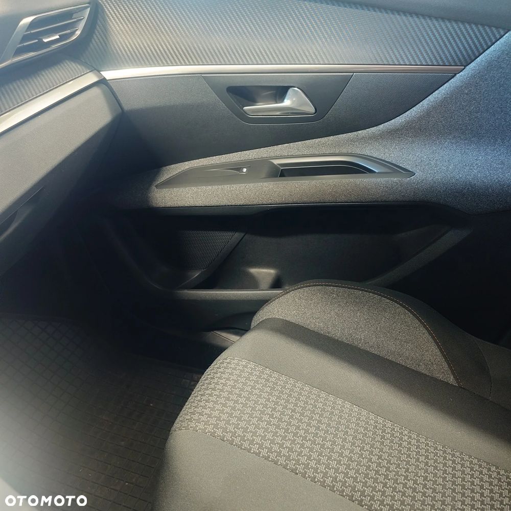 Peugeot 3008 - 23