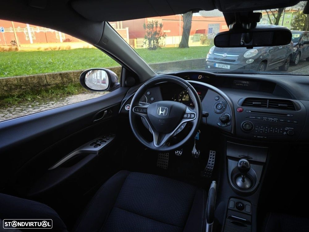 Honda Civic 1.4 i-VTEC Sport - 18