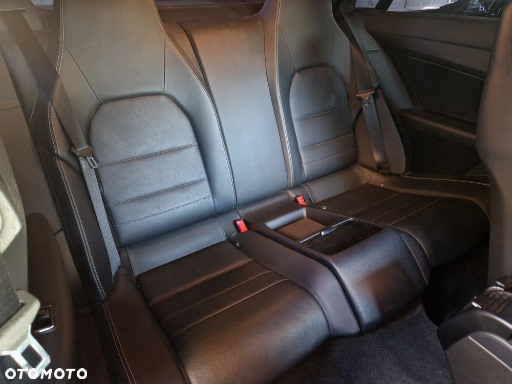 Mercedes-Benz Klasa E 250 CGI BlueEFFICIENCY Automatik Avantgarde - 16