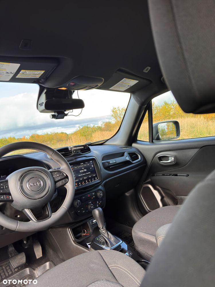 Jeep Renegade - 22