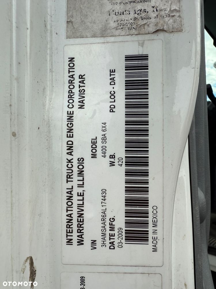 International Dura Star 4400 SBA 6x4 - 11