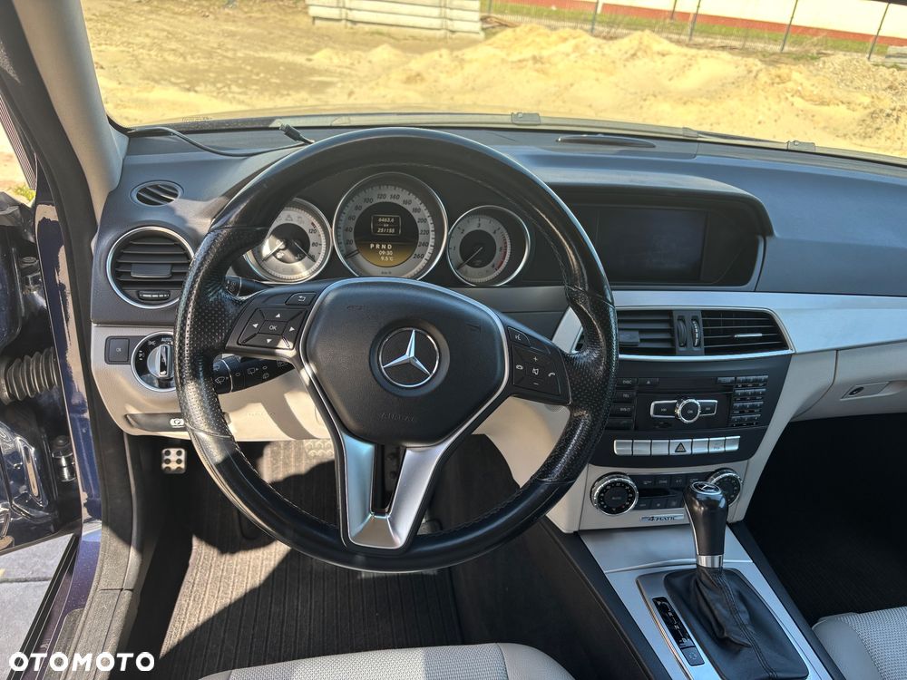 Mercedes-Benz Klasa C 350 CDI BlueEff Avantgarde 4-Matic - 13