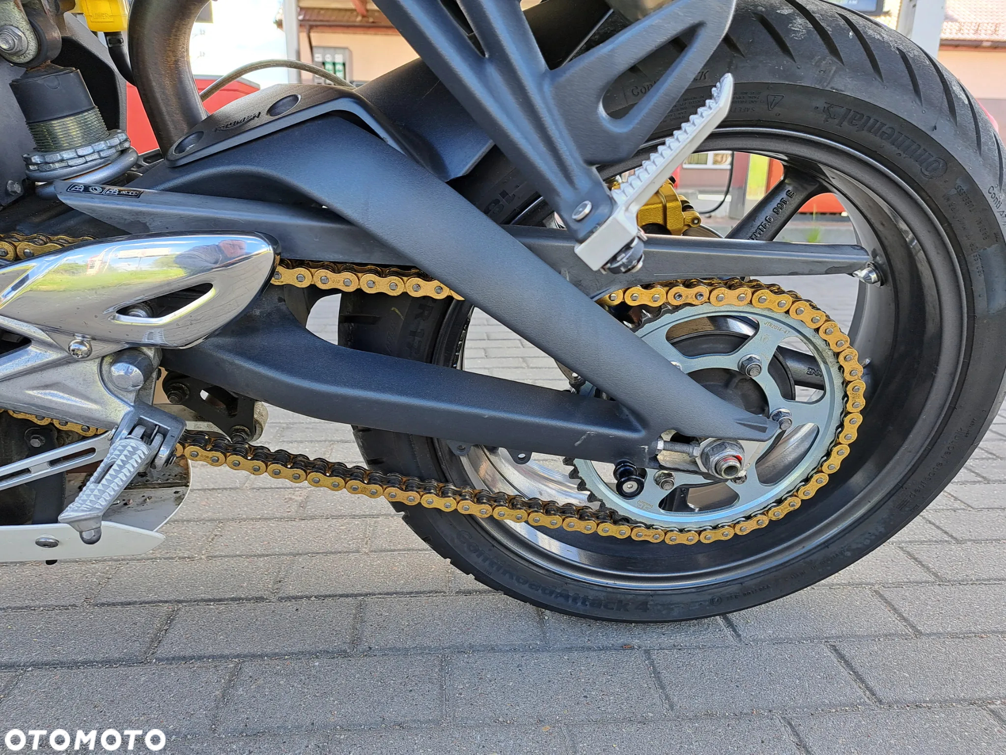 Triumph Street Triple - 13