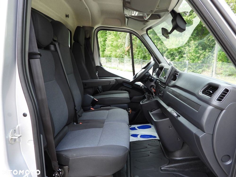 Renault MASTER PLANDEKA 10 PALET TEMPOMAT NAWIGACJA LEDY PNEUMATYKA KLIMATYZACJA  165KM - 38