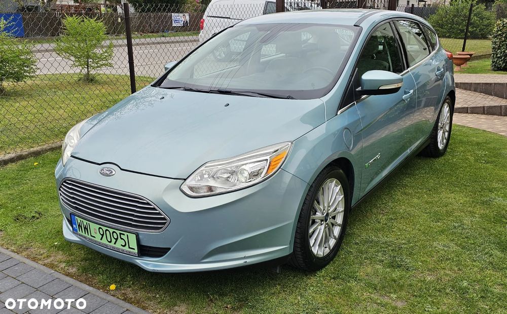 Ford Focus Standard - 1