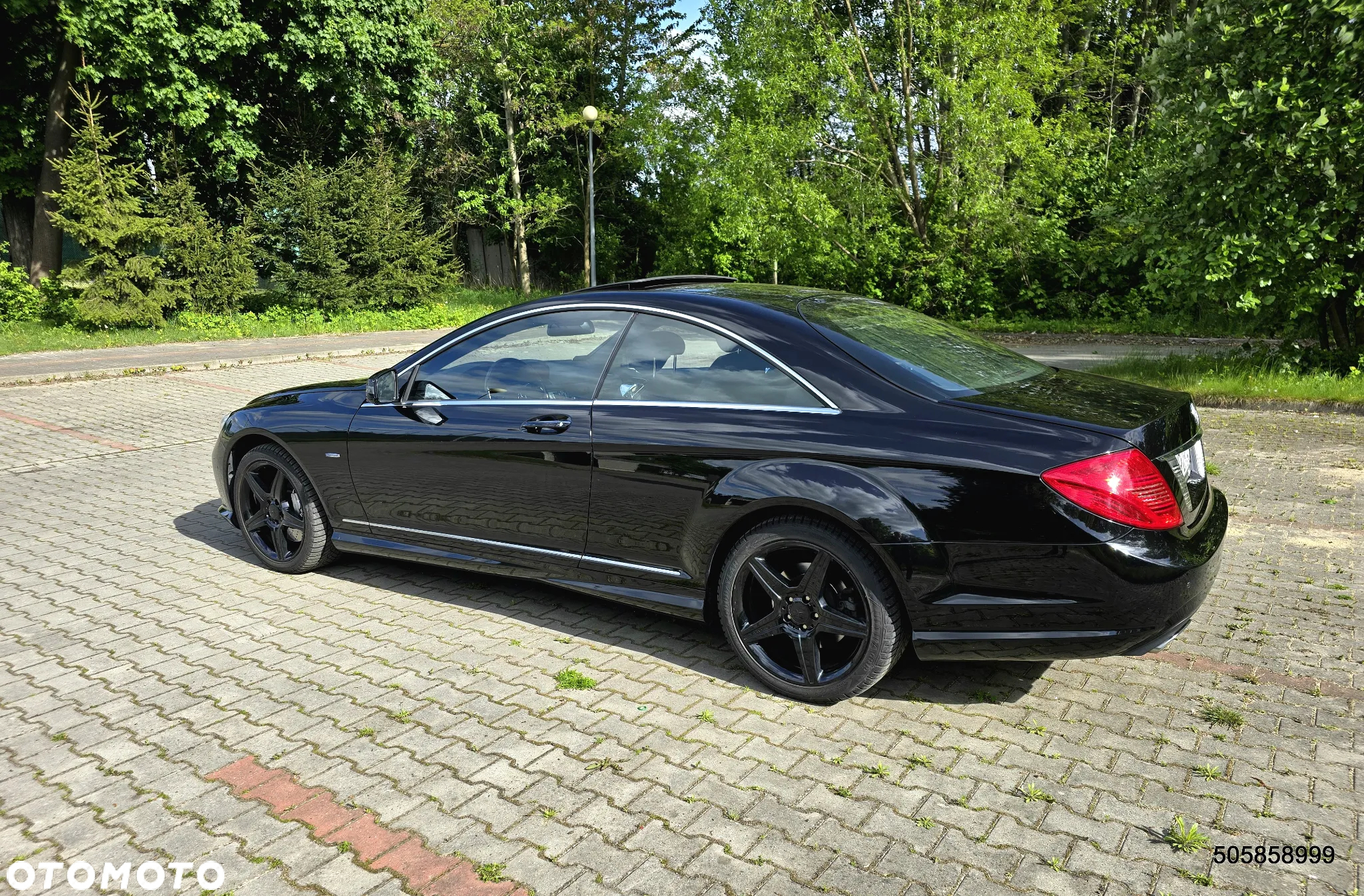 Mercedes-Benz CL 500 4-Matic BlueEff - 11