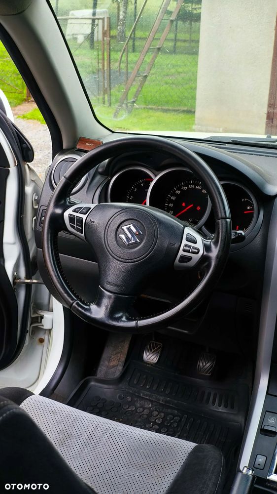 Suzuki Grand Vitara 1.9 DDiS - 9