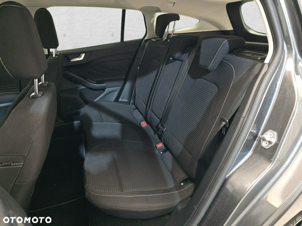 Ford Focus - 12