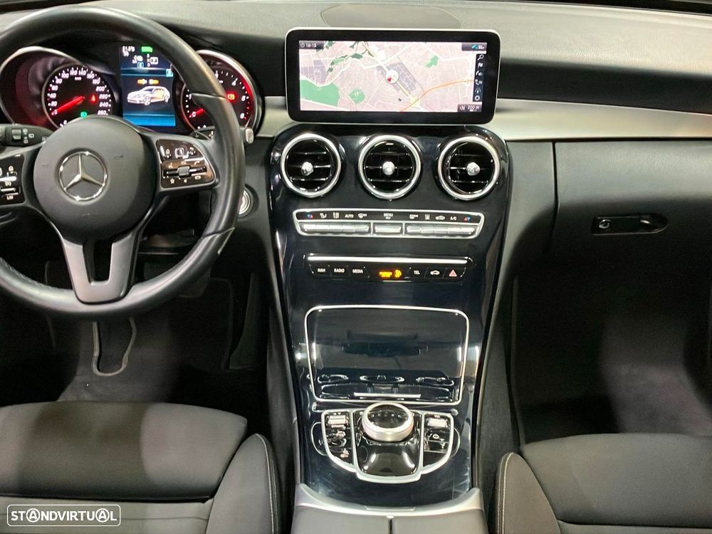 Mercedes-Benz C 300 - 10