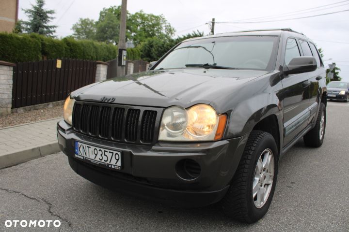 Jeep Grand Cherokee - 23