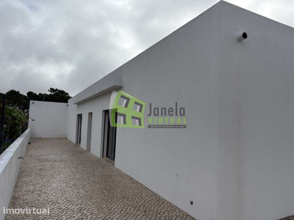 Moradia T3 Nova com Piscina - Fernão Ferro - Grande imagem: 5/6