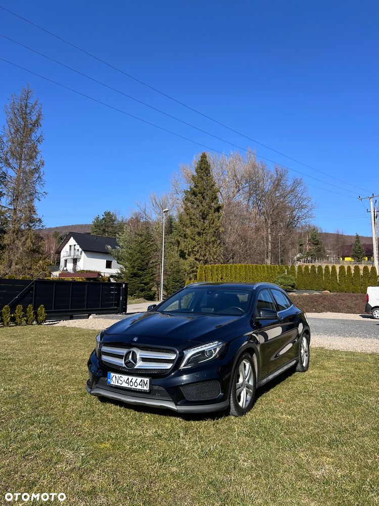 Mercedes-Benz GLA 180 7G-DCT AMG Line - 7